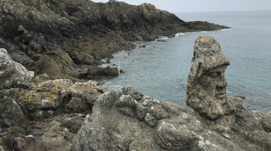 They know everything about the sea.... #Brittany #lovetravelaround