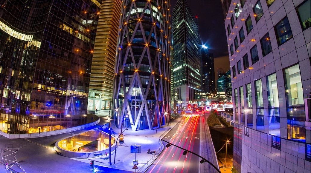 D2 tower. Paris skylines in La Défense is THE location for architecture photography. Climb the passerelle de l’Alsace and you’ll find a sweet spot.
#BVSBlue