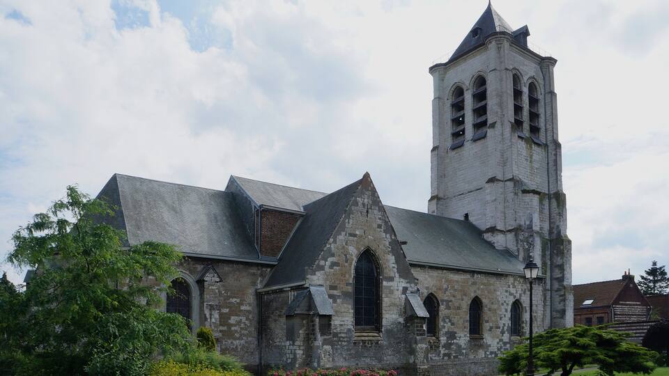 This building is en partie classé, en partie inscrit au titre des Monuments Historiques. It is indexed in the Base Mérimée, a database of architectural heritage maintained by the French Ministry of Culture, under the reference PA00107879 .