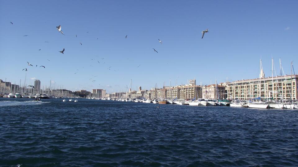 Belsunce | Quai de la Fraternité Panoramic view of the Old Port of Marseille from Quai de la Fraternité.