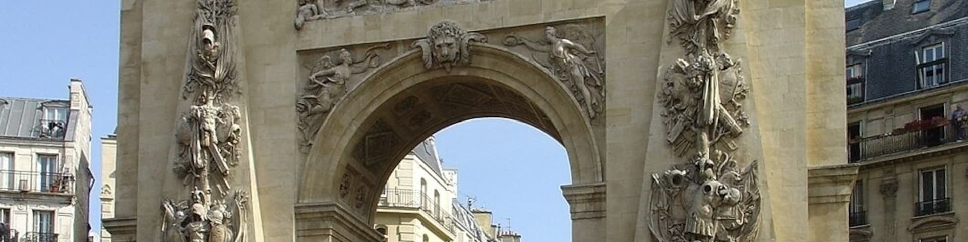 This building is classé au titre des Monuments Historiques. It is indexed in the Base Mérimée, a database of architectural heritage maintained by the French Ministry of Culture, under the reference PA00086512 .