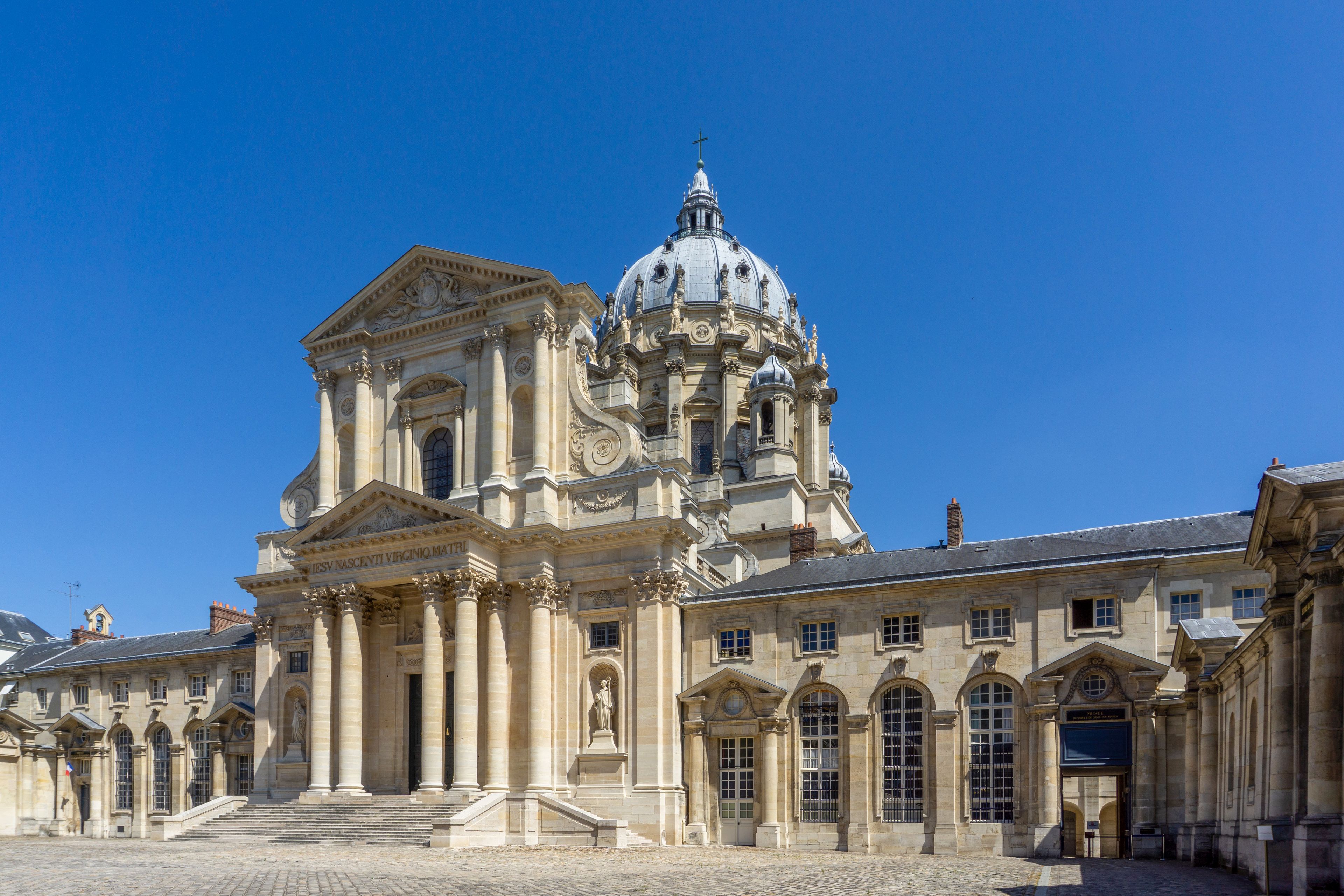 Val-de-Grâce baroque church architecture with dome in Paris