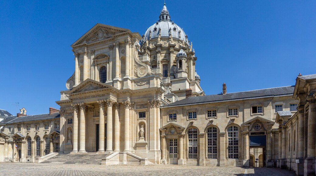 Val-de-Grâce baroque church architecture with dome in Paris