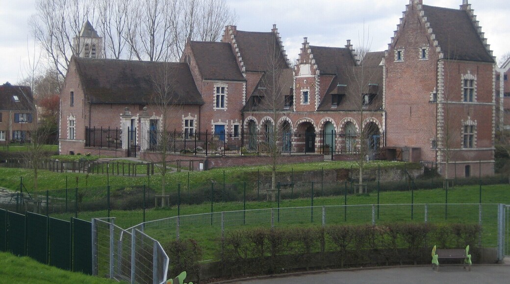 Flers castle with Saint-Pierre church in background, in Villeneuve d'Ascq.