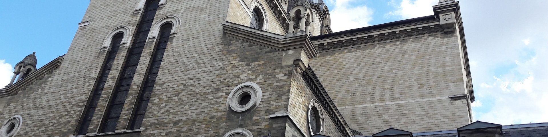 Eglise Saint Anne de la Butte aux cailles