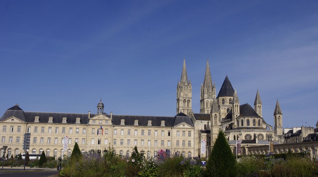L'abbaye aux hommes et l'église St Etienne