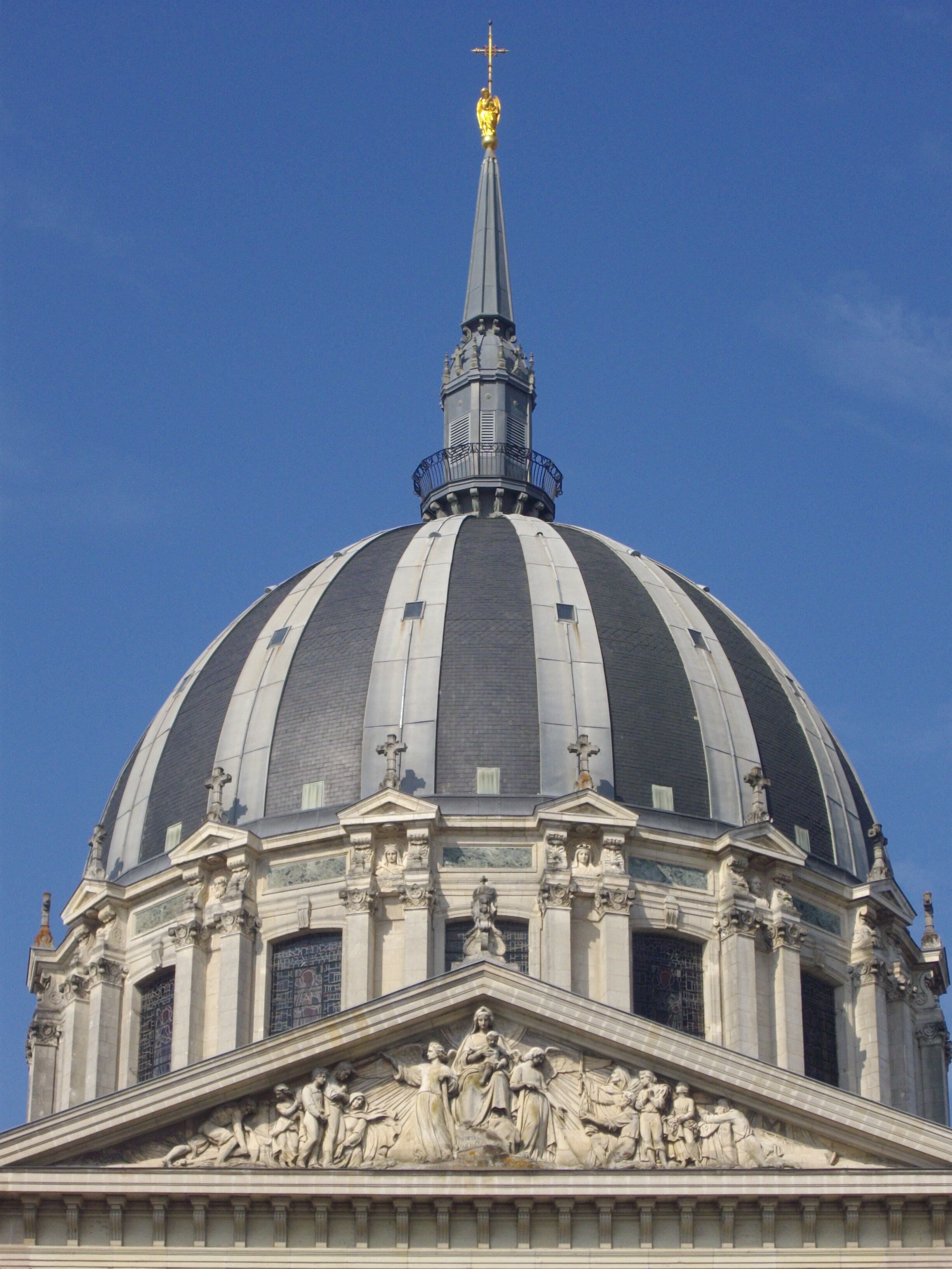 This building is indexed in the Base Mérimée, a database of architectural heritage maintained by the French Ministry of Culture, under the reference PA00108660 .