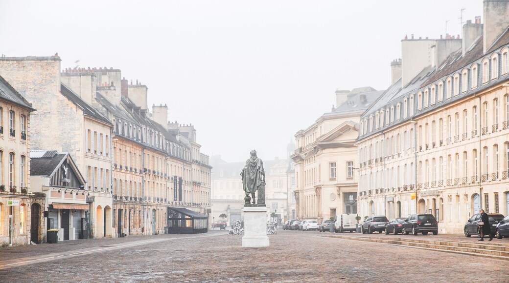 La place Saint-Sauveur de Caen