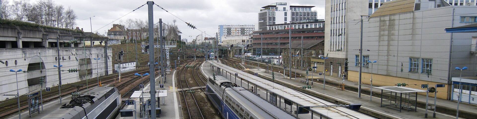 les trains en gare de rennes