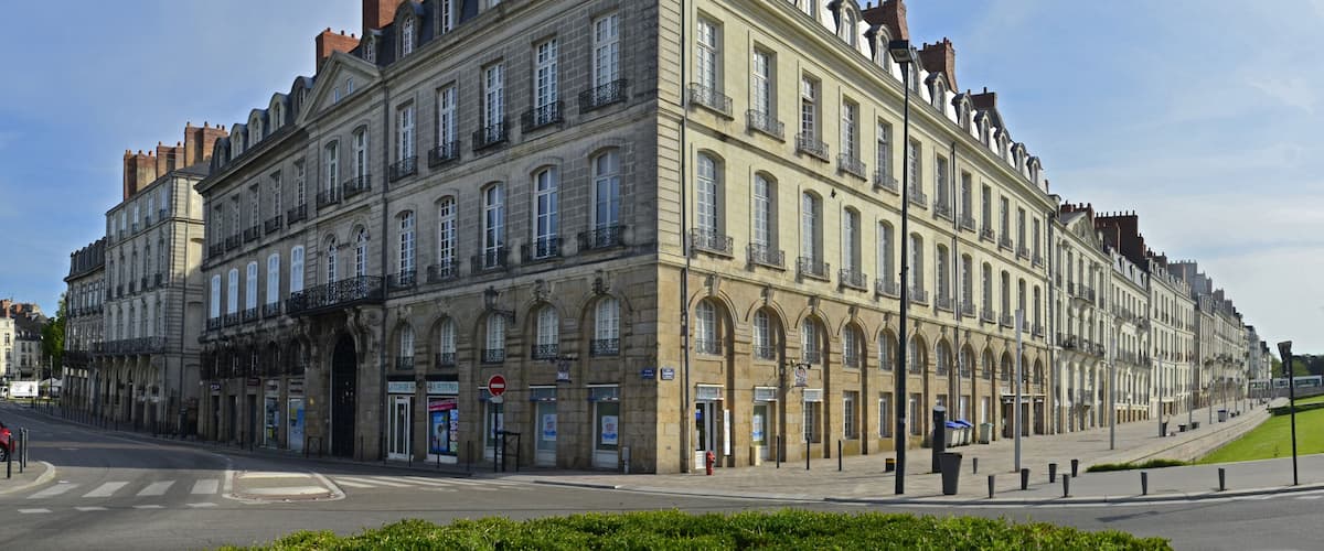 This building is inscrit au titre des Monuments Historiques. It is indexed in the Base Mérimée, a database of architectural heritage maintained by the French Ministry of Culture, under the reference PA00108672 .
