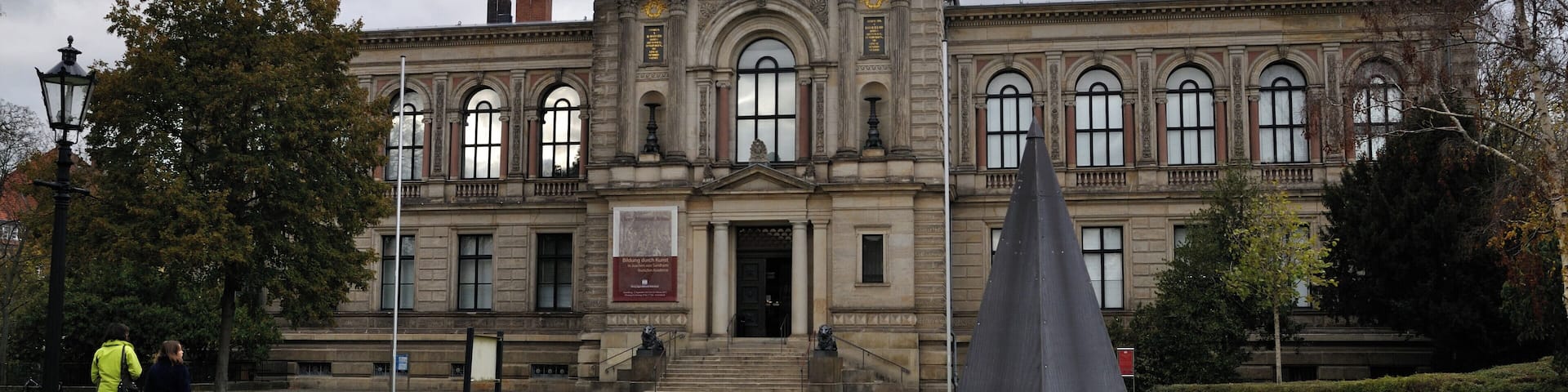 This is a photograph of an architectural monument. It is on the list of cultural monuments of Wolfenbüttel, no. 17