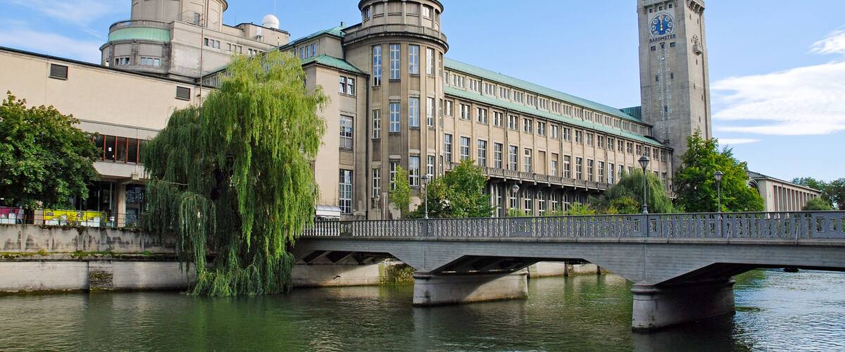 Deutsches Museum which includes heritage architecture, a river or creek and a bridge
