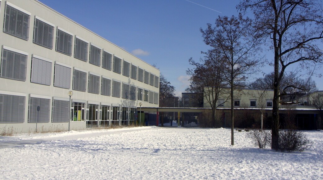 Volksschule an der Blumenauer Straße in München