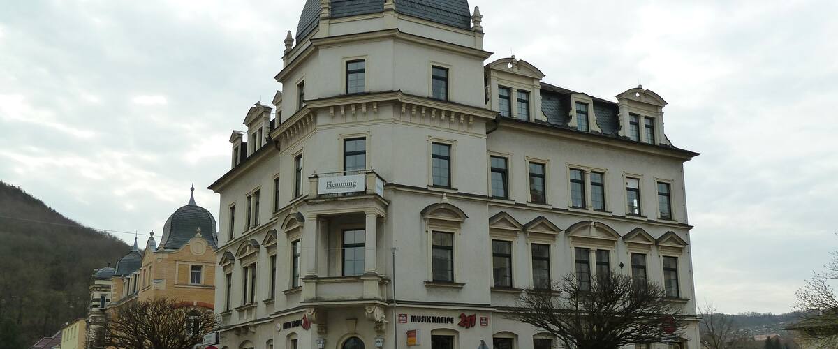 Tenement house, since about 1900. Dresdner Strasse 211; Cultural heritage monument.