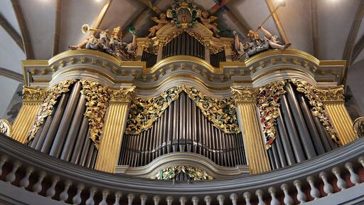 Der Dom zu Freiberg; Camera location 50° 55′ 12.72″ N, 13° 20′ 38.4″ E View this and other nearby images on: OpenStreetMap - Google Earth 50.920200; 13.344000 Große dreimanualige Silbermannorgel, 1711-1714 erbaut