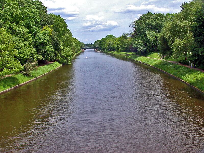View of river in Lubek May 2002