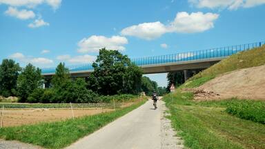 Brücke der BAB A8 Karlsruhe-Stuttgart bei Remchingen