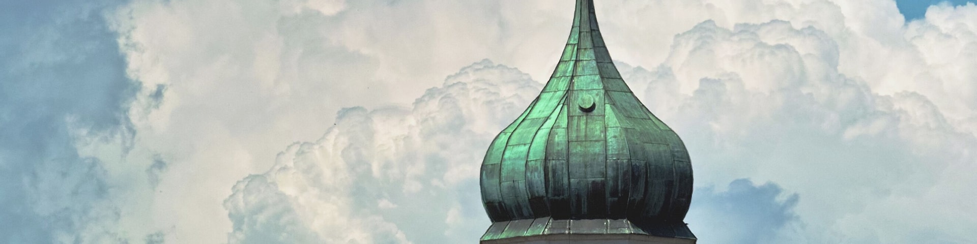 This is a photograph of an architectural monument. It is on the list of cultural monuments of Bayern, no. D-7-72-184-13