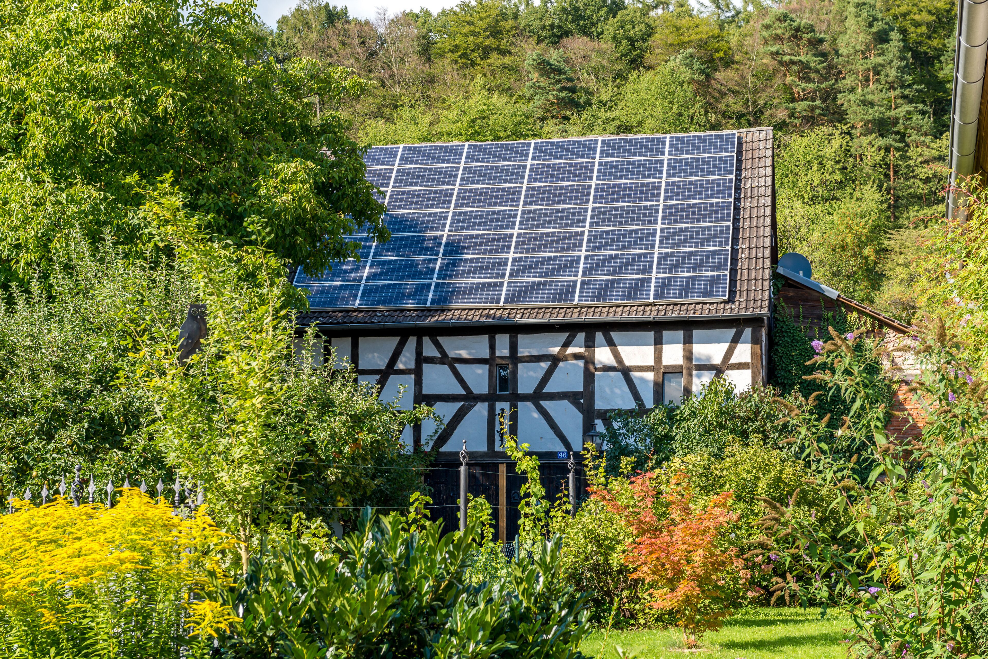 This is a photograph of an architectural monument. It is on the list of cultural monuments of Bayern, no. D-6-71-150-20