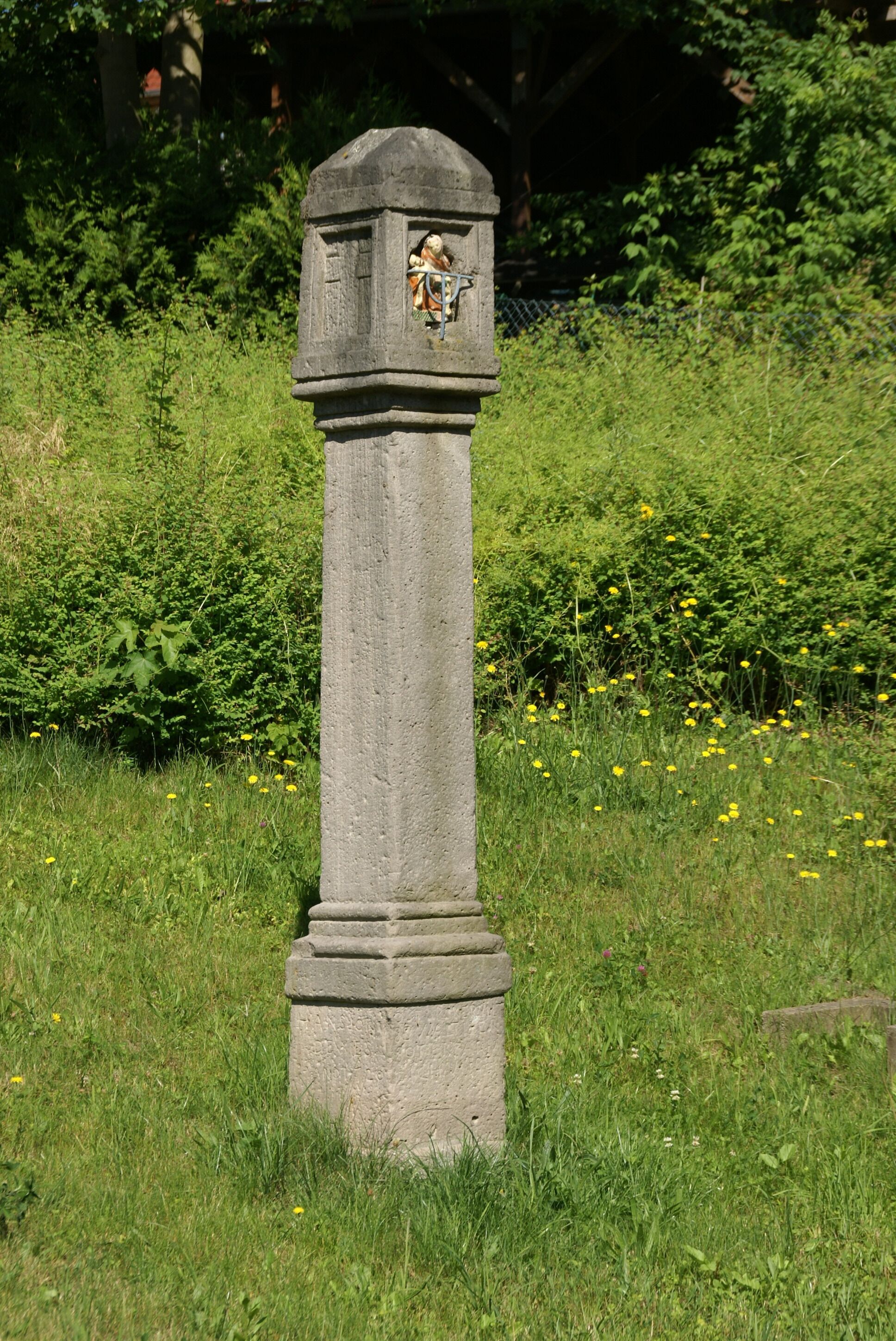 Wayside shrine in Mensengesäß at the corner of Hanfwiesenstraße and Kaiserstraße