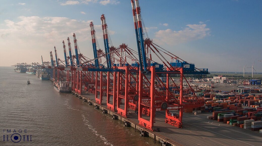 Luftbild Hafen www.imagedrohne.com