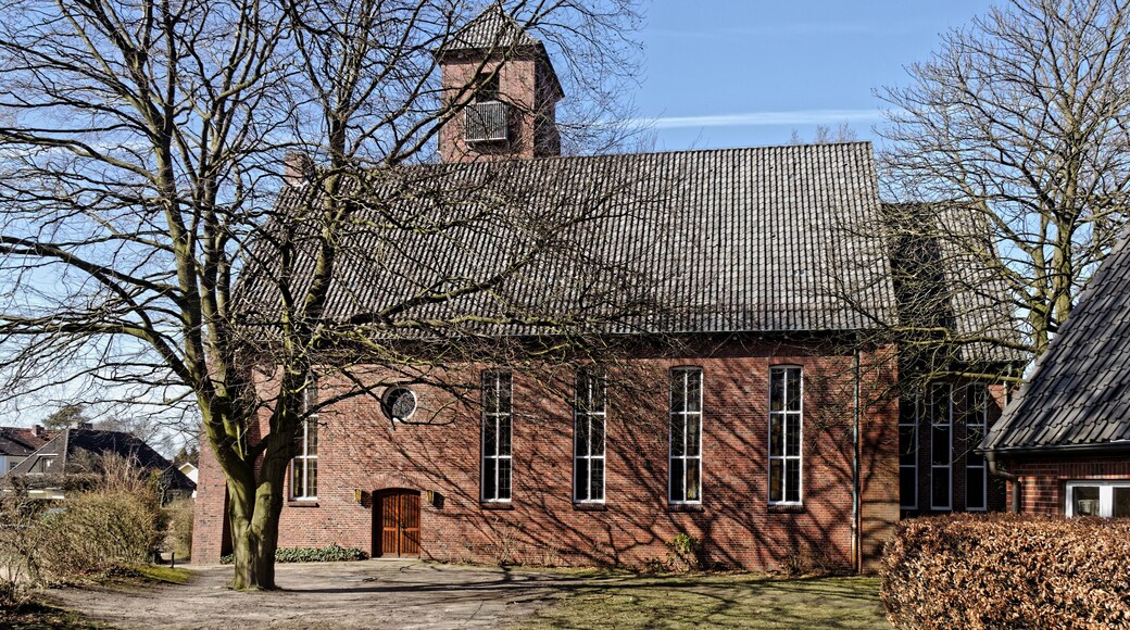 This is a photograph of an architectural monument. It is on the list of cultural monuments of Hamburg, no. 16092