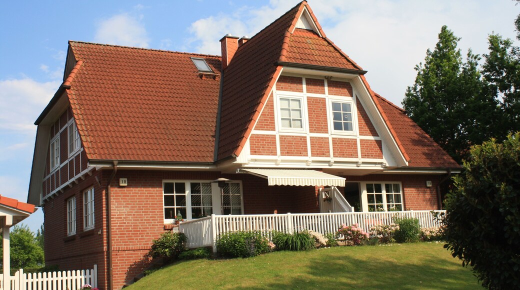 Doppelhaus (Kirchenstegel Nr. 16/18)