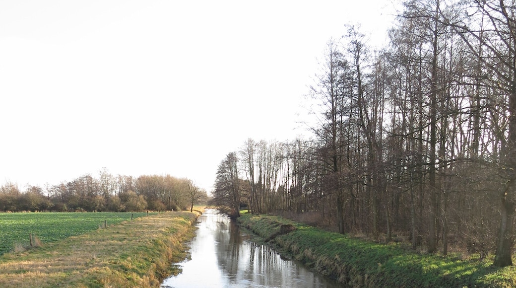 Ochtum in Weyhe-Kirchweyhe von der L 334 nach Südosten gesehen