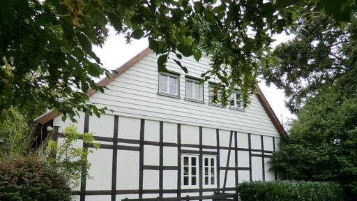 This is a photograph of an architectural monument., no. 7