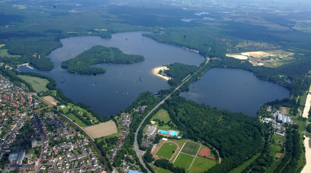 Halterner Stausee, Haltern am See, Kreis Recklinghausen, NRW. Das Bild entstand wรคhrend des Mรผnsterland-Fotoflugs am 1. Juni 2014. Hinweis: Die Aufnahme wurde aus dem Flugzeug durch eine Glasscheibe hindurch fotografiert.