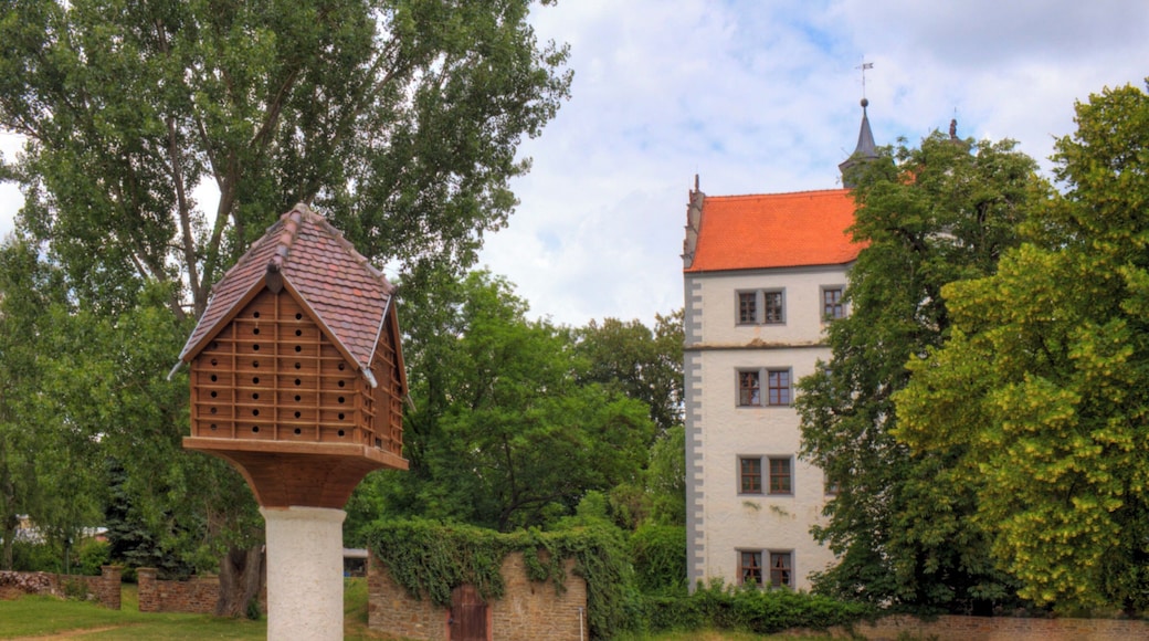 Taubenhaus am Wasserschloss Podelwitz