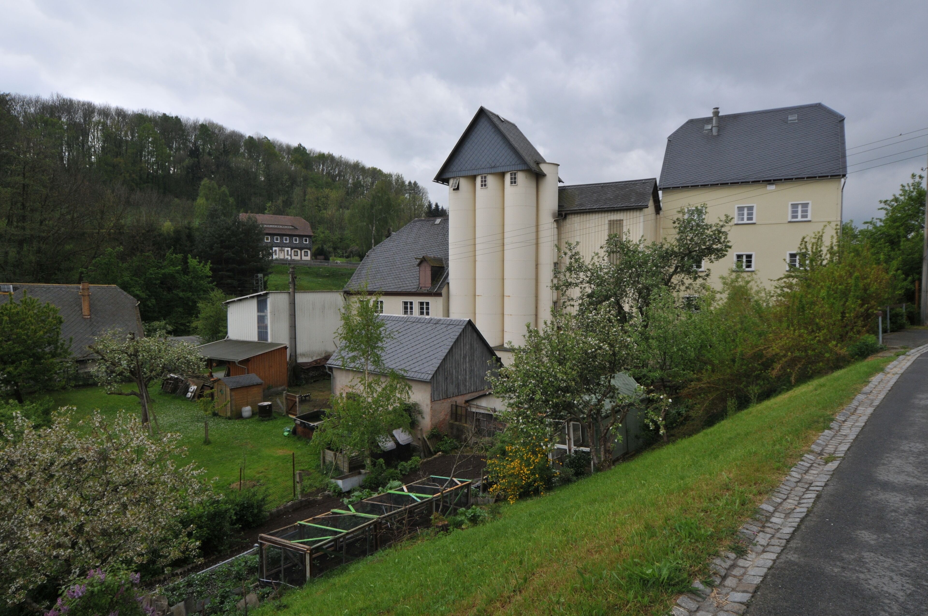 The making of this work was supported by Wikimedia Austria. For other files made with the support of Wikimedia Austria, please see the category Supported by Wikimedia Österreich.