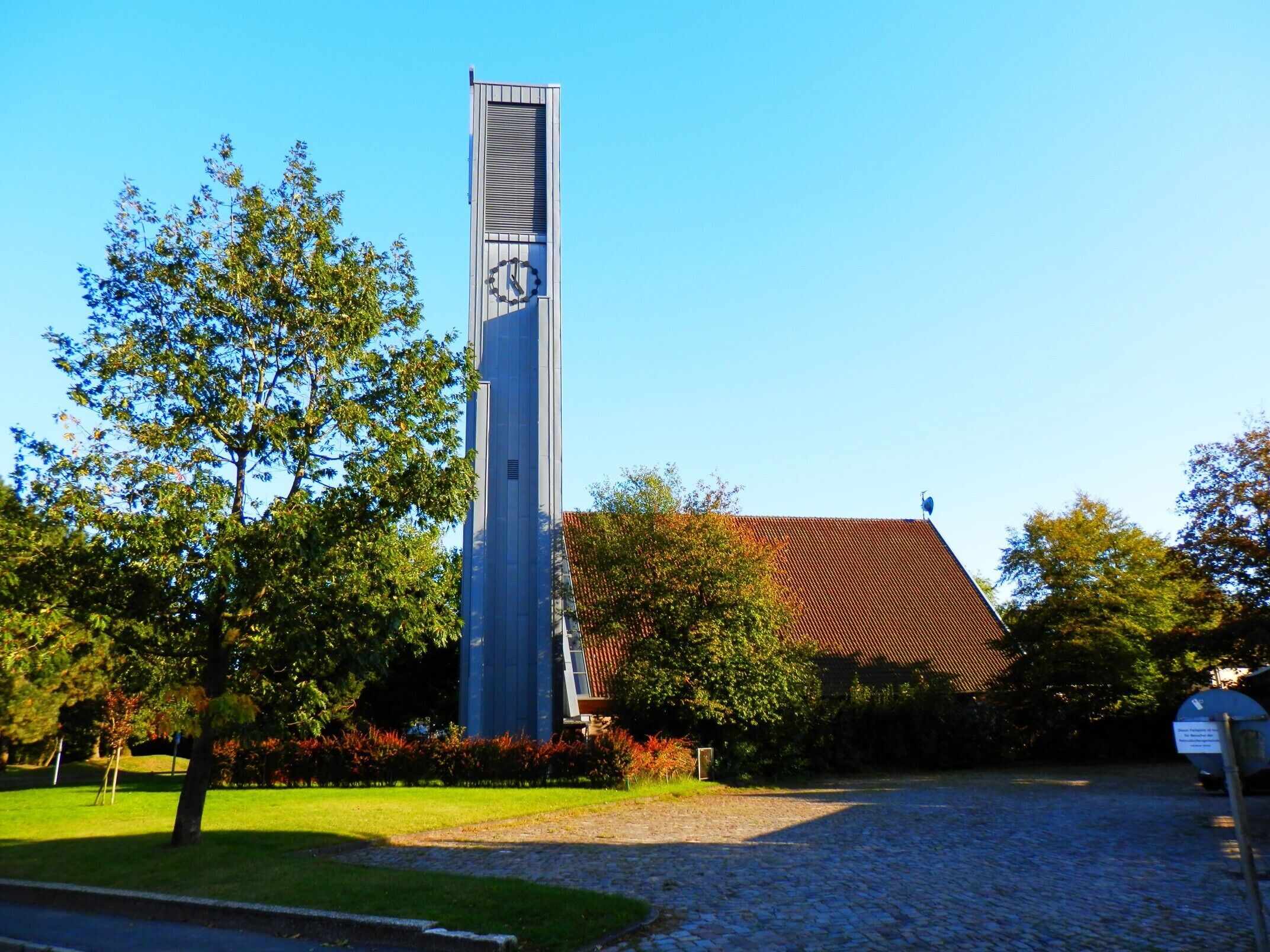 Ev.-Luth.-Petrus-Gemeinde in Bremerhaven, Haberstraße 18