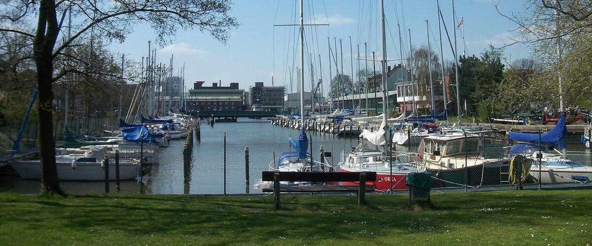 Hauptkanal, Blick auf die alte Drehbrücke
