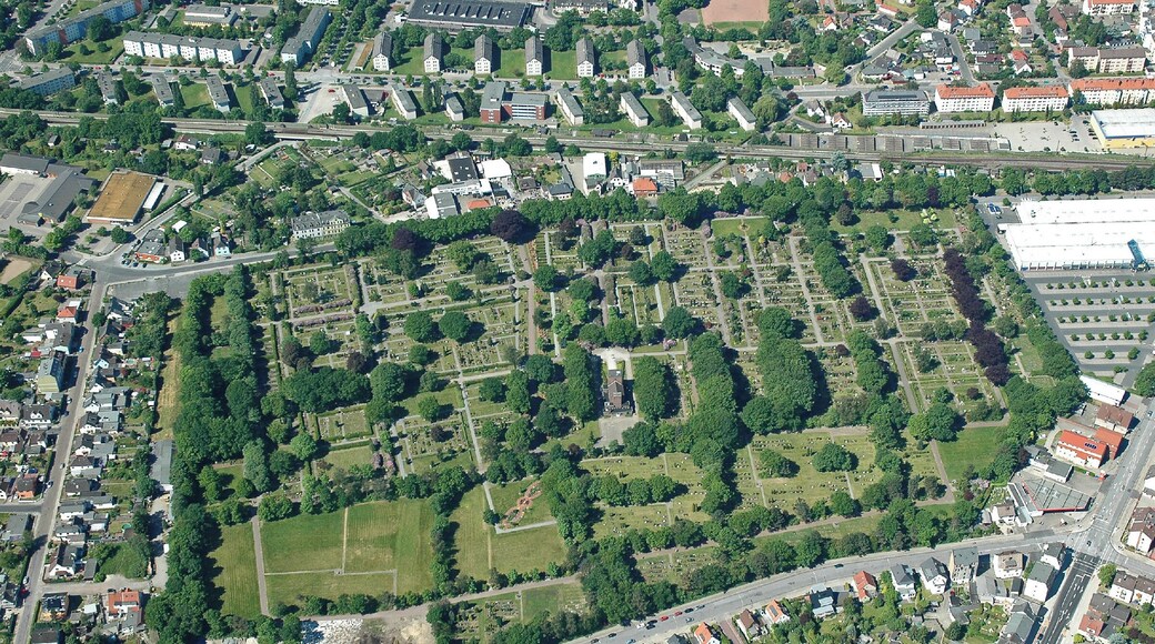 Friedhof Bremerhaven-Geestemünde Fotoflug vom Flugplatz Nordholz-Spieka über Cuxhaven und Wilhelmshaven