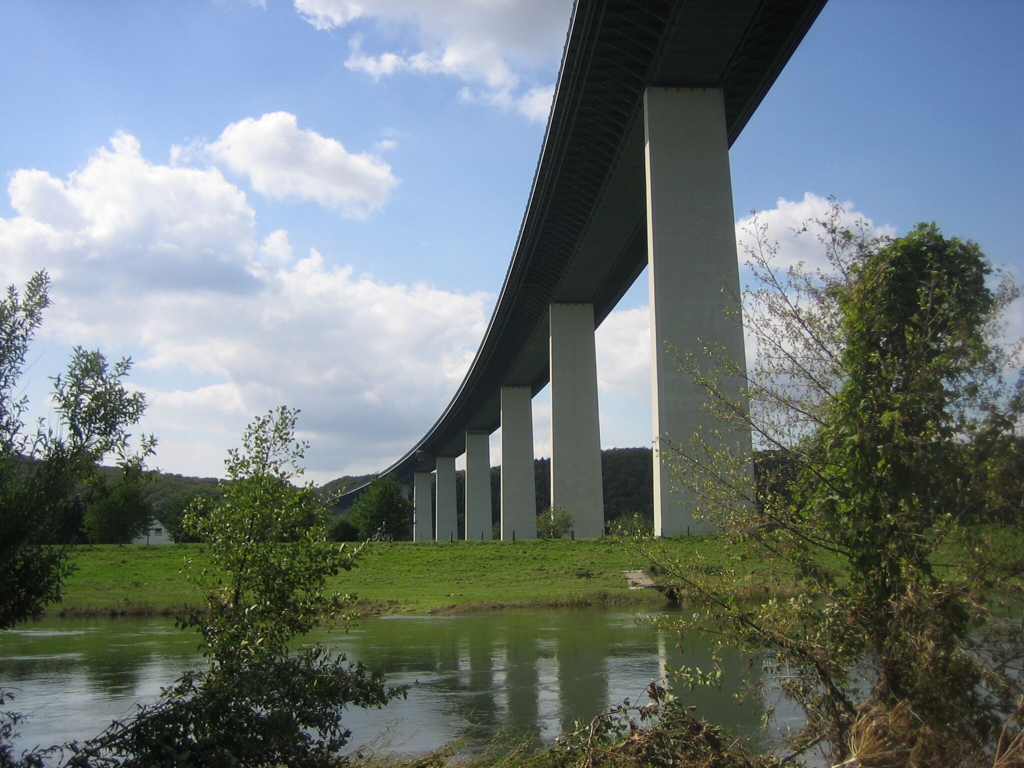 Ruhrtalbrücke A52 Richtung Düsseldorf