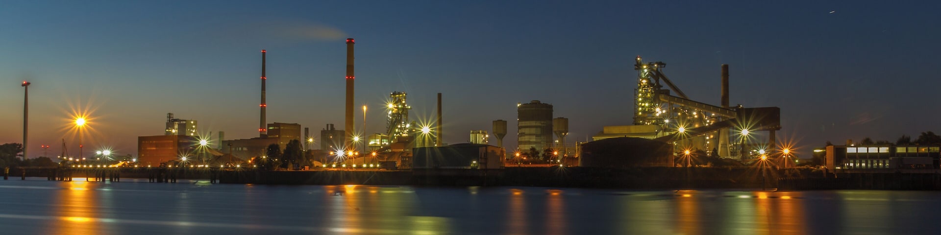 ArcelorMittal Bremen at night
