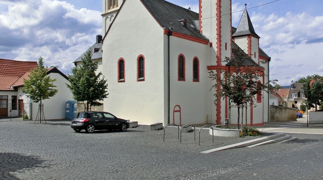 Die evangelische Saalkirche in Ingelheim am Rhein, Rheinland-Pfalz.