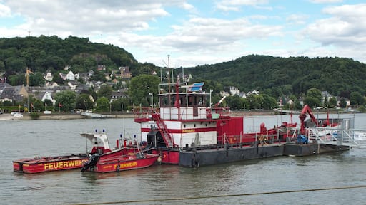 Feuerwehrmehrzweckfähre RPL 7 der Feuerwehr Remagen