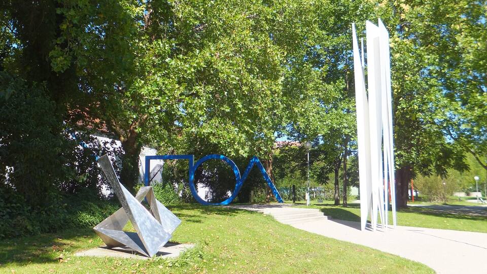 Eingang zum Museum für Konkrete Kunst