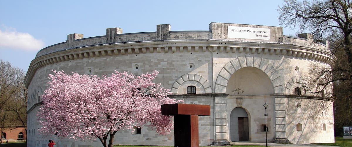 Der Turm Triva ist ein klassizistischer Festungsbau der Landesfestung Ingolstadt. Er ist Teil der Befestigung am Brückenkopf und diente als östlicher Flankenturm des Reduit Tilly.