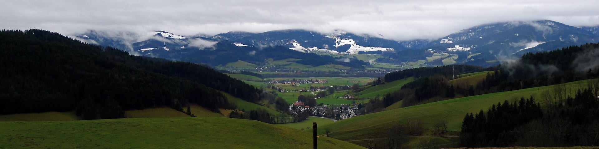 Schwarzwald, Blick Richtung Stegen und Kirchzarten