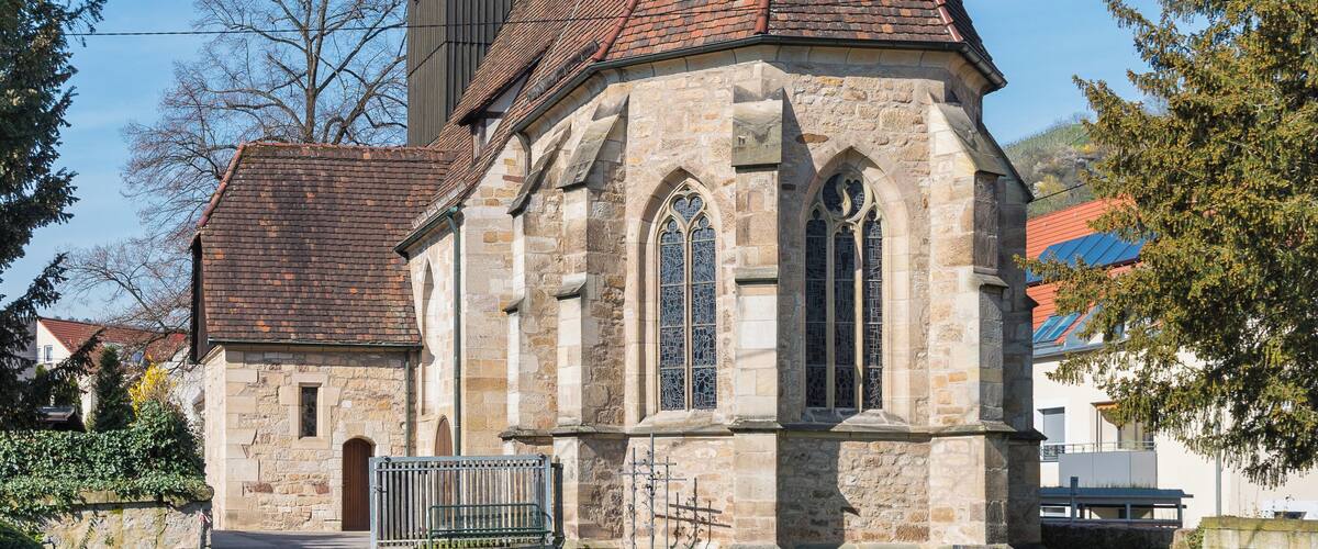 Alte Pfarrkirche (Friedhofskirche) in Stuttgart-Hedelfingen.