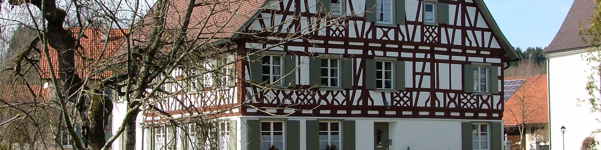 Fachwerkhaus bei der Kirche