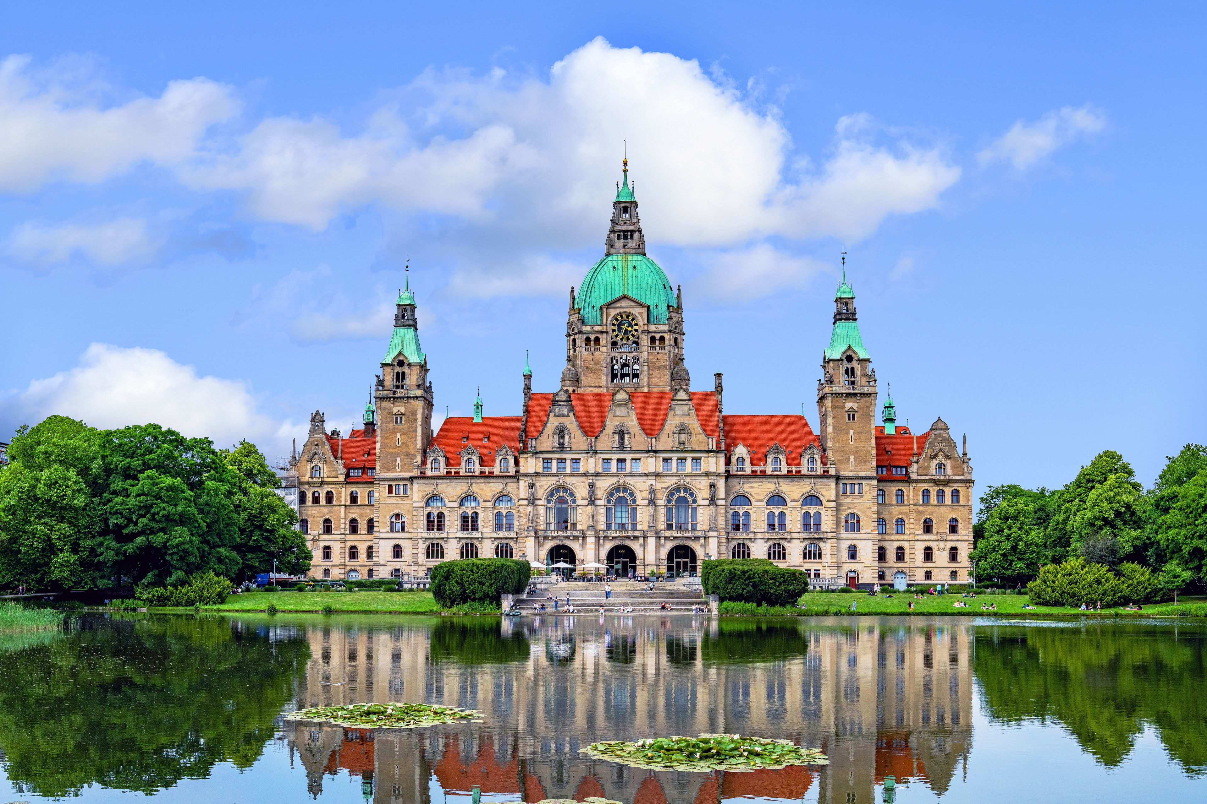 The New Town Hall (Neues Rathaus) in Hanover, Germany, was completed in 1913. The building is located in Maschpark and is a popular tourist destination. 