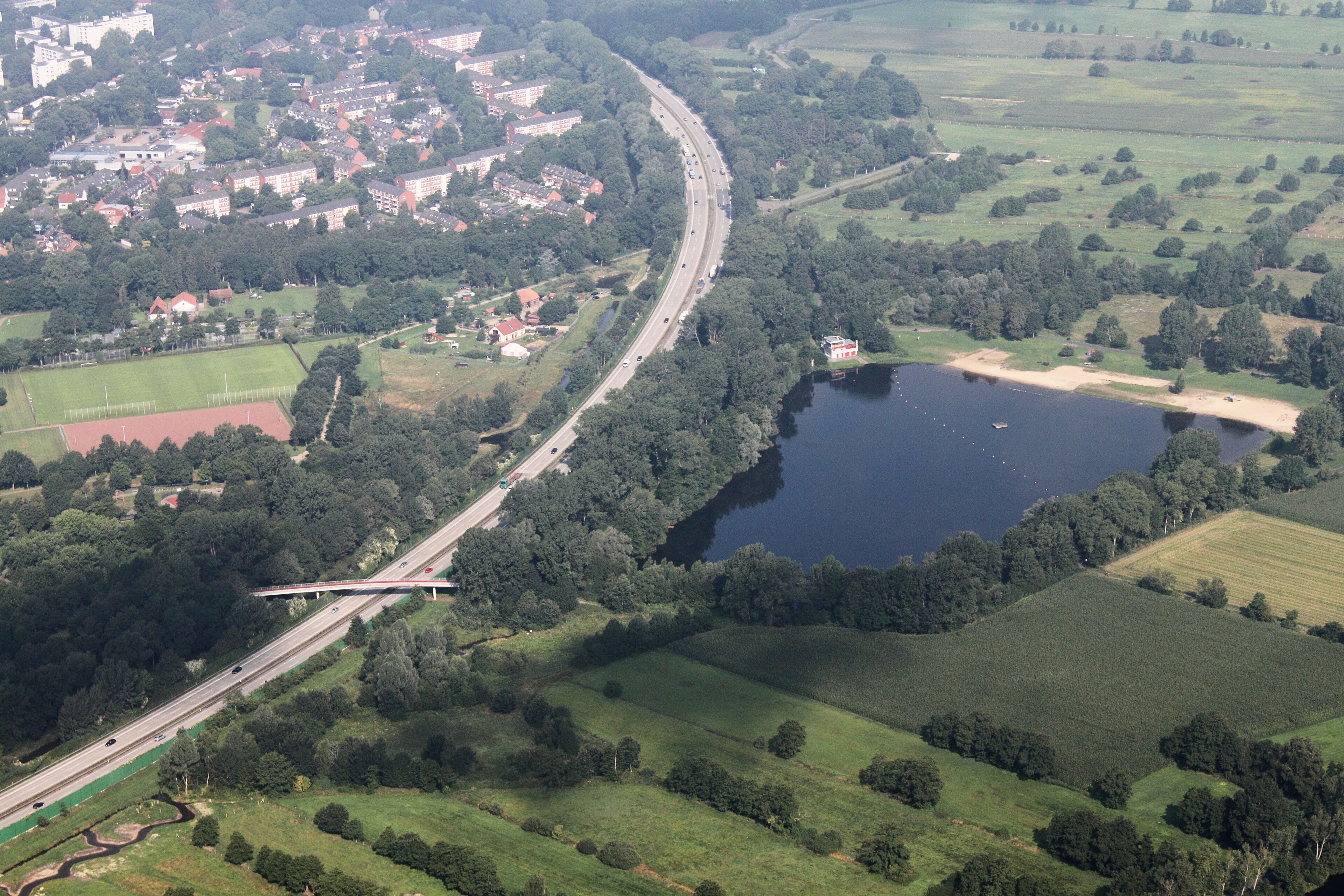 Luftaufnahme Bremen; Bultensee; an der A27; Flughöhe 500 m