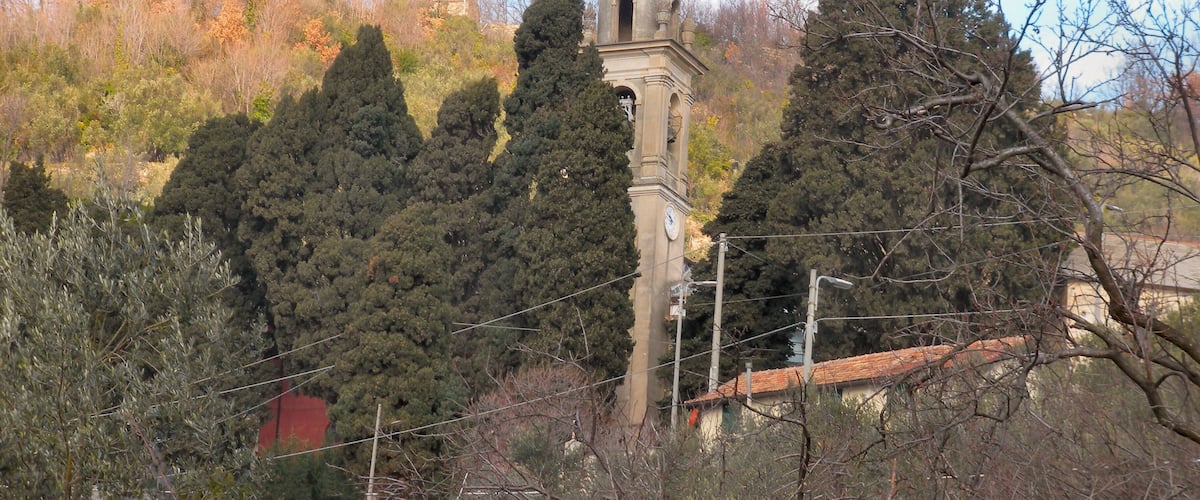 Campanile della chiesa di S. Martino di Struppa (Genova)