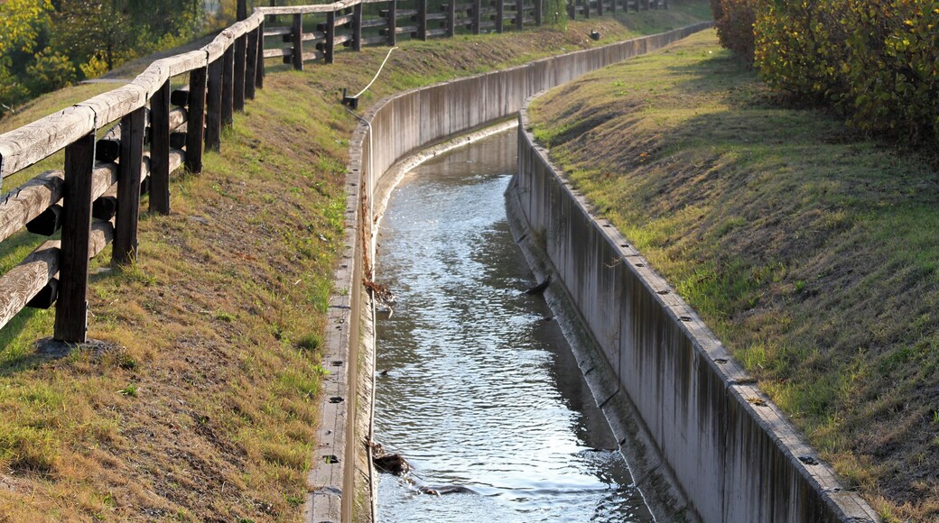 Canale di Savena nei pressi di via Corelli