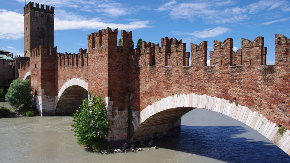 Scaligero Bridge in Verona