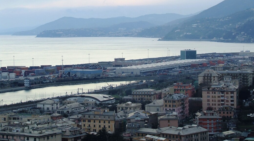 Genova Prà Porto di Voltri